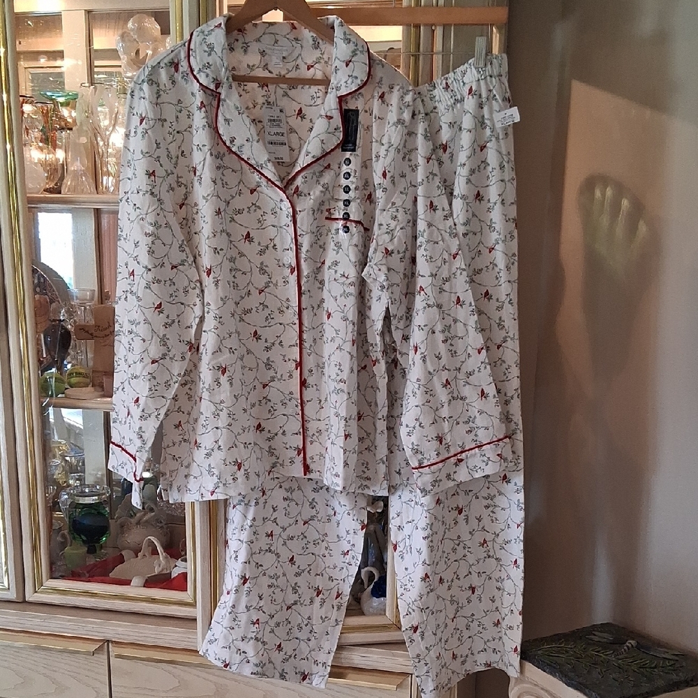 Charter Club Intimates Red Cardinal Theme White Pajama Set W/Red Trim. XL. NWT.